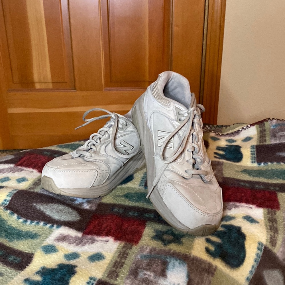New Balance size 7.5 walking shoes